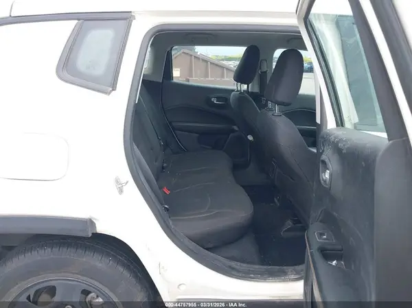 3C4NJCAB2JT263437 2018 JEEP COMPASS - Image 8