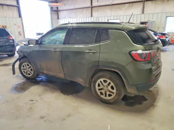 3C4NJCAB2JT286362 2018 JEEP COMPASS - Image 2