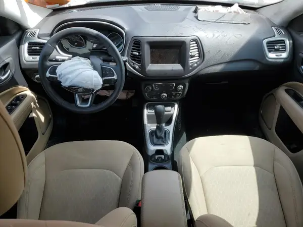 3C4NJCAB2JT368172 2018 JEEP COMPASS - Image 8