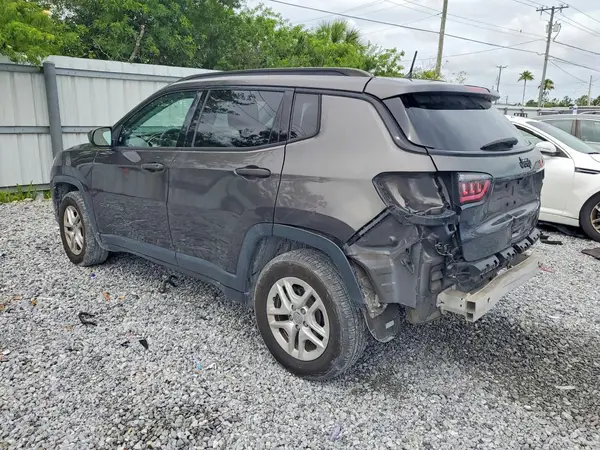 3C4NJCAB2JT368642 2018 JEEP COMPASS - Image 2