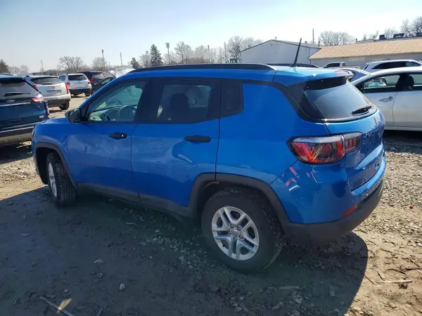 3C4NJCAB2JT462715 2018 JEEP COMPASS - Image 2