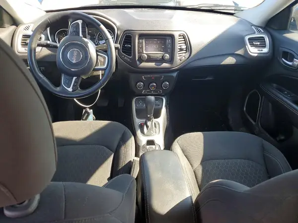 3C4NJCAB2JT462715 2018 JEEP COMPASS - Image 8