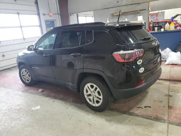 3C4NJCAB2JT463881 2018 JEEP COMPASS - Image 2