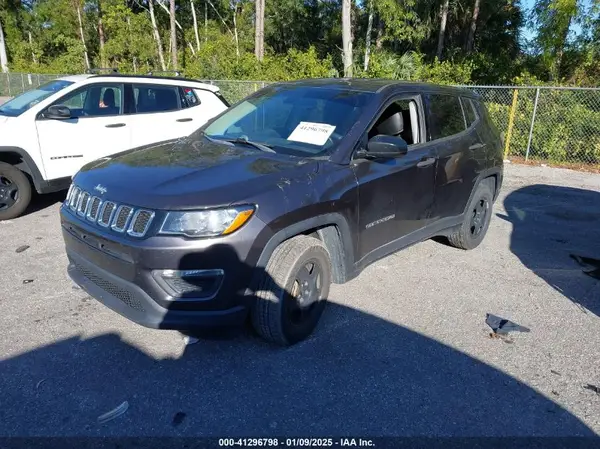 3C4NJCAB2JT469292 2018 JEEP COMPASS - Image 2