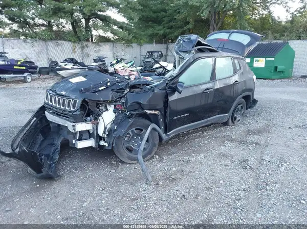 3C4NJCAB2JT488859 2018 JEEP COMPASS - Image 2
