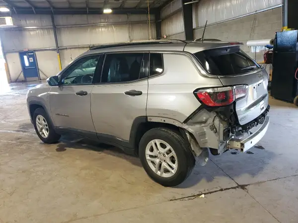 3C4NJCAB2KT636784 2019 JEEP COMPASS - Image 2