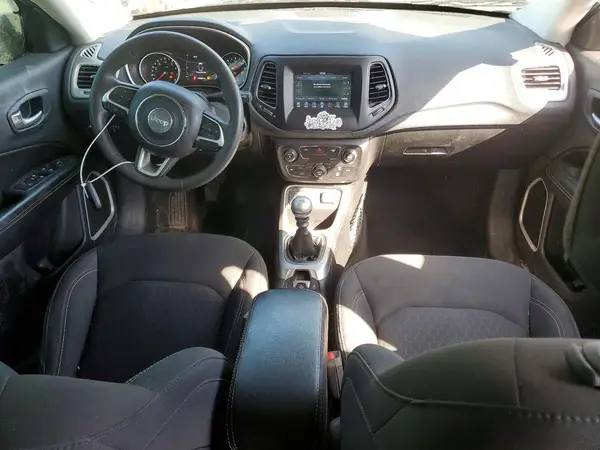 3C4NJCAB2KT646702 2019 JEEP COMPASS - Image 8