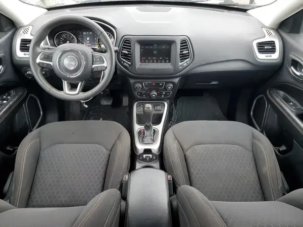 3C4NJCAB2KT726503 2019 JEEP COMPASS - Image 8