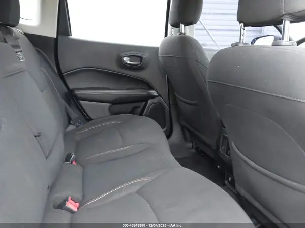 3C4NJCAB2KT743947 2019 JEEP COMPASS - Image 8