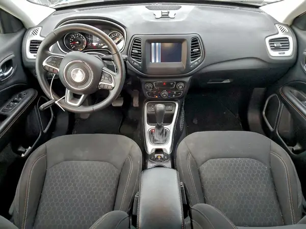 3C4NJCAB2KT761669 2019 JEEP COMPASS - Image 8