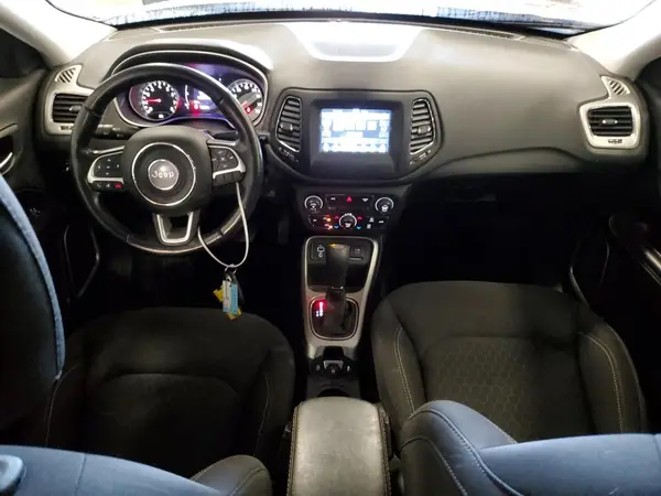 3C4NJCAB2KT834880 2019 JEEP COMPASS - Image 8