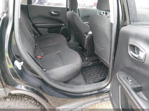 3C4NJCAB2LT114965 2020 JEEP COMPASS - Image 8