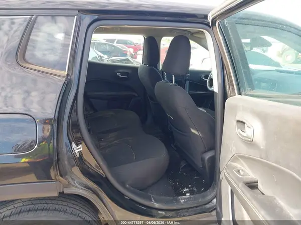 3C4NJCAB2MT553083 2021 JEEP COMPASS - Image 8