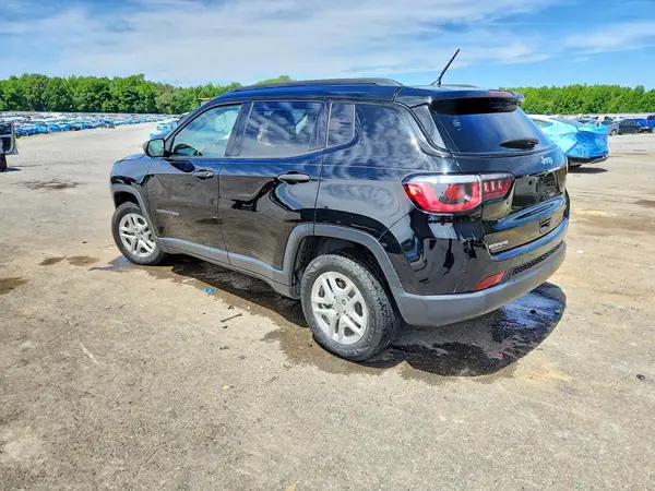 3C4NJCAB3JT181605 2018 JEEP COMPASS - Image 2
