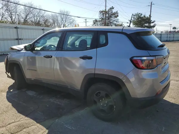 3C4NJCAB3JT193544 2018 JEEP COMPASS - Image 2
