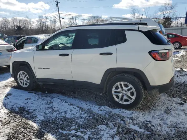 3C4NJCAB3JT193575 2018 JEEP COMPASS - Image 2