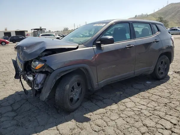 3C4NJCAB3JT194368 2018 JEEP COMPASS - Image 1