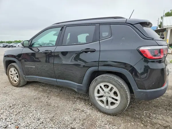 3C4NJCAB3JT204185 2018 JEEP COMPASS - Image 2