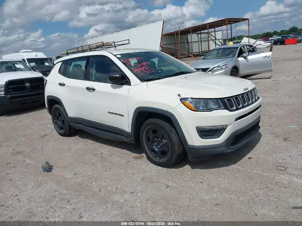 3C4NJCAB3JT263298 2018 JEEP COMPASS - Image 1