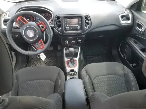 3C4NJCAB3JT438889 2018 JEEP COMPASS - Image 8