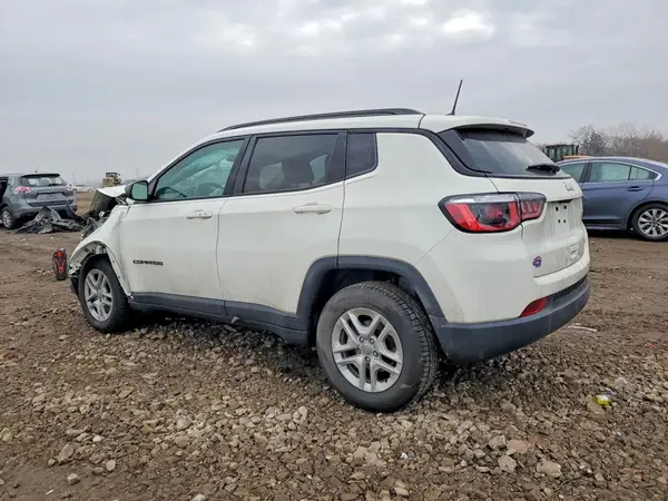 3C4NJCAB3JT468328 2018 JEEP COMPASS - Image 2