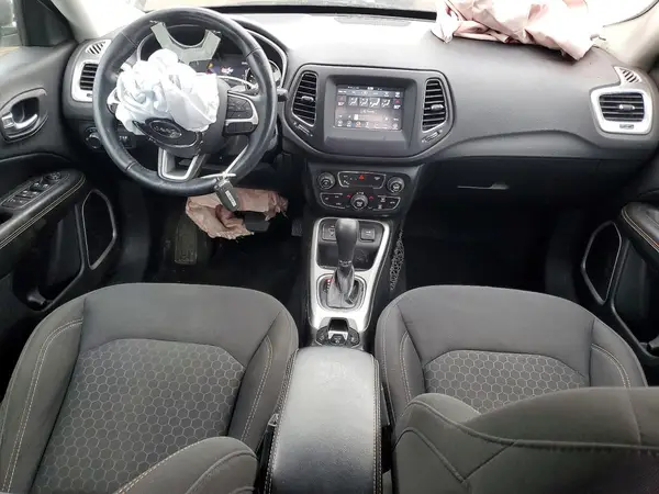 3C4NJCAB3JT468328 2018 JEEP COMPASS - Image 8