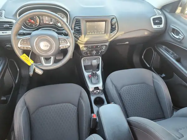 3C4NJCAB3KT636602 2019 JEEP COMPASS - Image 8