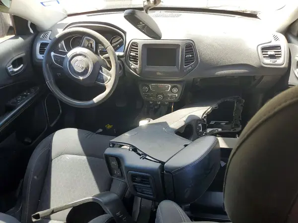 3C4NJCAB3KT646546 2019 JEEP COMPASS - Image 8