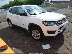 3C4NJCAB3KT677330 2019 JEEP COMPASS