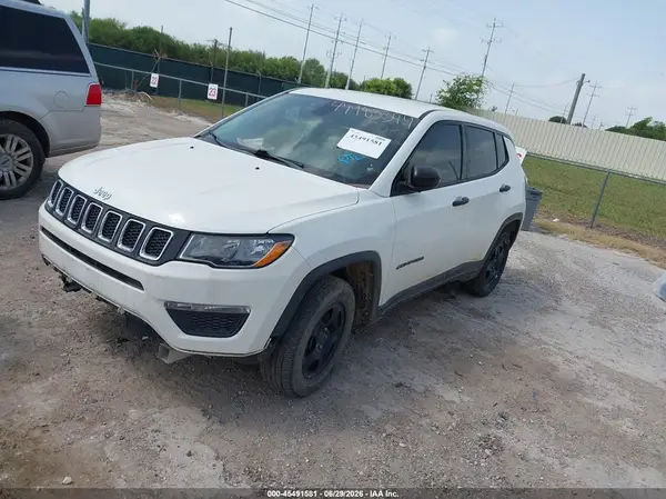 3C4NJCAB3KT715851 2019 JEEP COMPASS - Image 2
