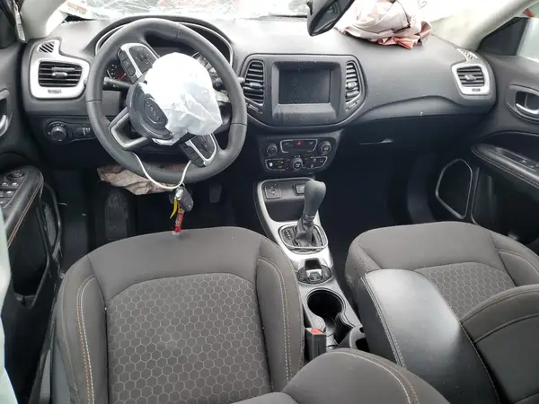 3C4NJCAB3KT834726 2019 JEEP COMPASS - Image 8