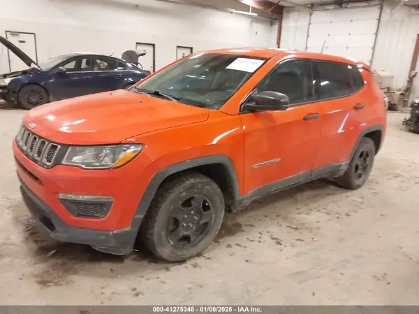 3C4NJCAB3KT851008 2019 JEEP COMPASS - Image 2