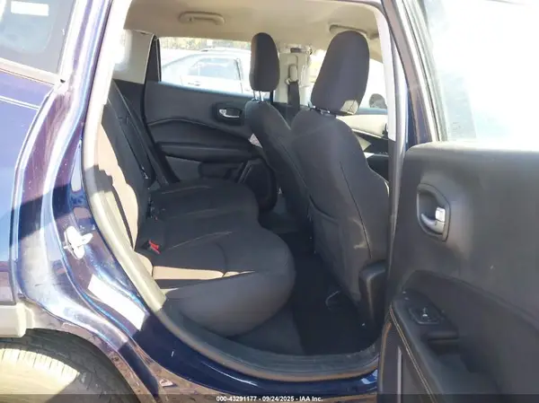 3C4NJCAB3MT546014 2021 JEEP COMPASS - Image 8