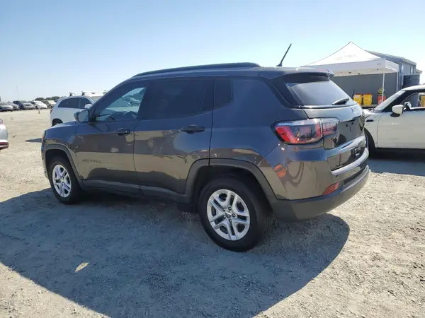 3C4NJCAB4HT629389 2017 JEEP COMPASS - Image 2