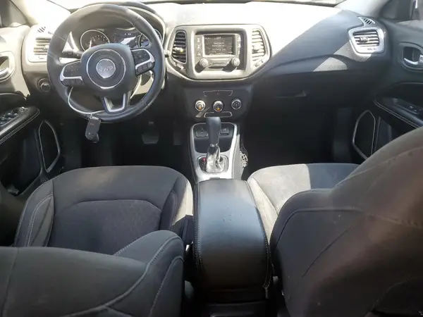 3C4NJCAB4HT629389 2017 JEEP COMPASS - Image 8