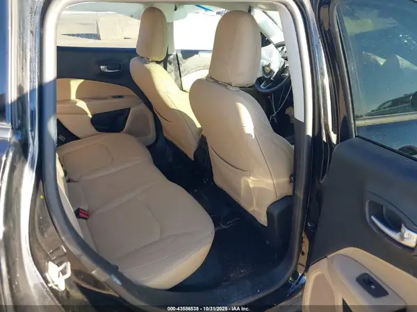 3C4NJCAB4JT122014 2018 JEEP COMPASS - Image 8
