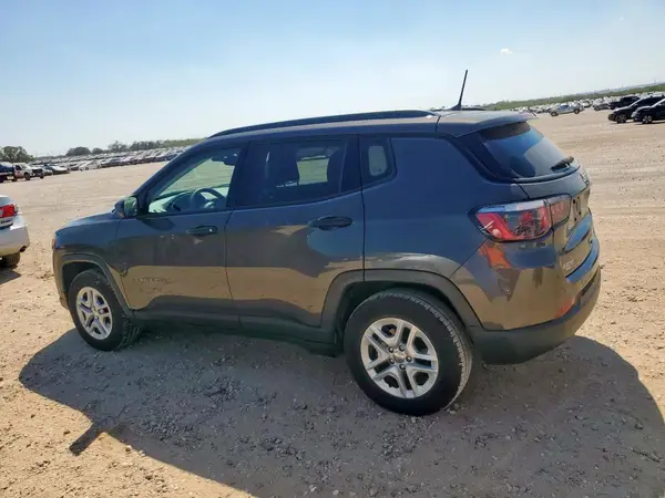 3C4NJCAB4JT123504 2018 JEEP COMPASS - Image 2