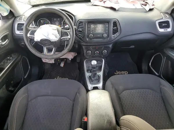 3C4NJCAB4JT124121 2018 JEEP COMPASS - Image 8