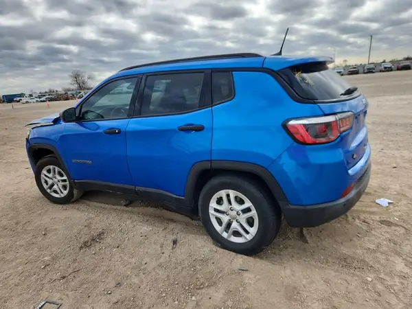 3C4NJCAB4JT204471 2018 JEEP COMPASS - Image 2