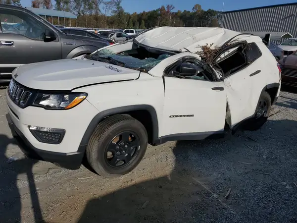 3C4NJCAB4JT226910 2018 JEEP COMPASS - Image 1