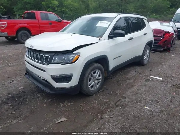 3C4NJCAB4JT250799 2018 JEEP COMPASS - Image 2