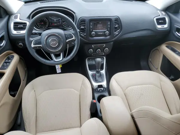3C4NJCAB4JT286217 2018 JEEP COMPASS - Image 8