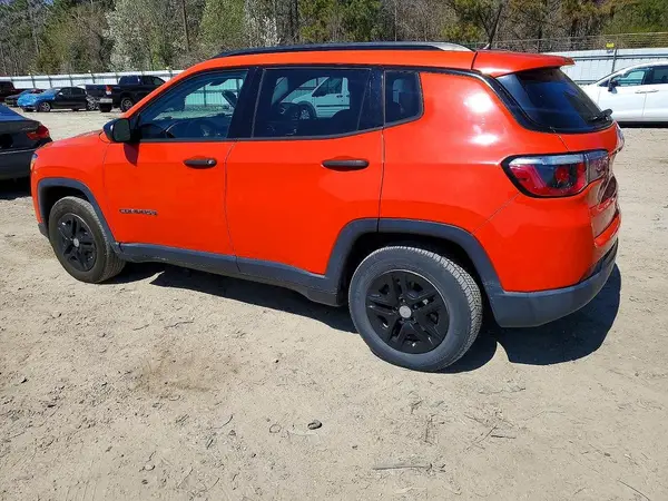 3C4NJCAB4JT368478 2018 JEEP COMPASS - Image 2