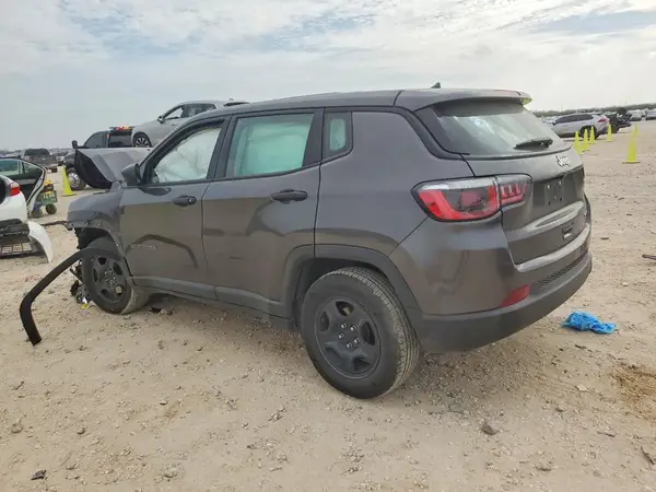 3C4NJCAB4JT411720 2018 JEEP COMPASS - Image 2