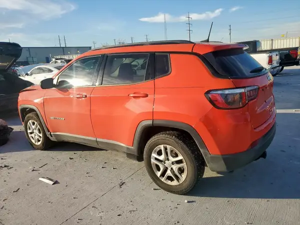 3C4NJCAB4JT462103 2018 JEEP COMPASS - Image 2