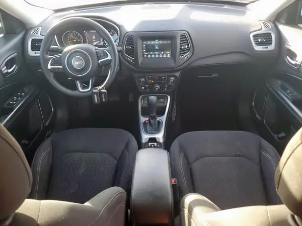 3C4NJCAB4JT462103 2018 JEEP COMPASS - Image 8
