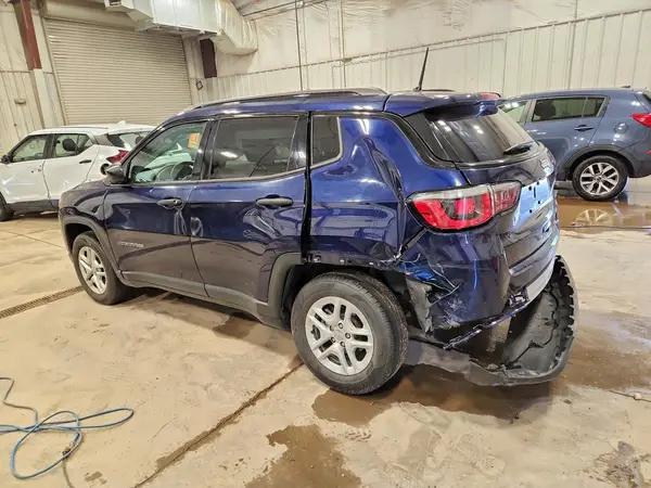 3C4NJCAB4JT486644 2018 JEEP COMPASS - Image 2
