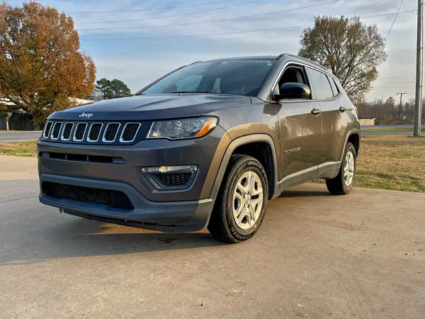 3C4NJCAB4KT613121 2019 JEEP COMPASS - Image 2