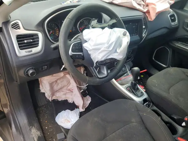 3C4NJCAB4KT613149 2019 JEEP COMPASS - Image 8
