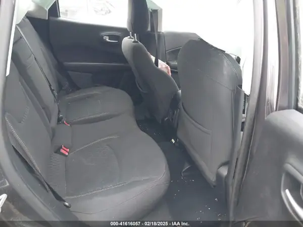 3C4NJCAB4KT616214 2019 JEEP COMPASS - Image 8